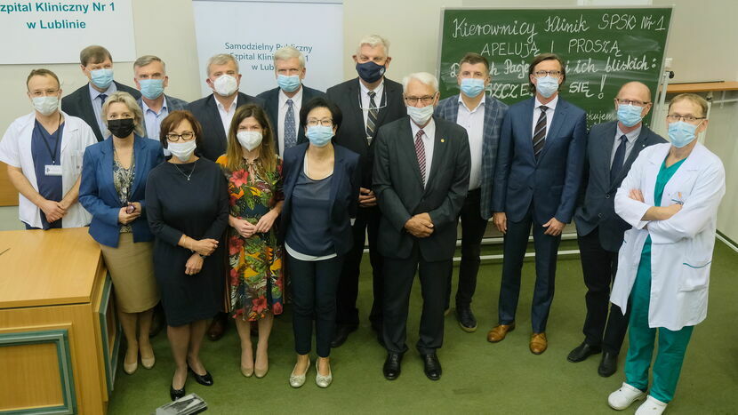 W poniedziałek szefowie kilkunastu klinik Szpitala Klinicznego nr 1 w Lublinie, apelowali do pacjentów o szczepienia
