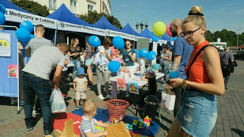 Jedna z akcji promującej szczepienia – piknik w Lublinie