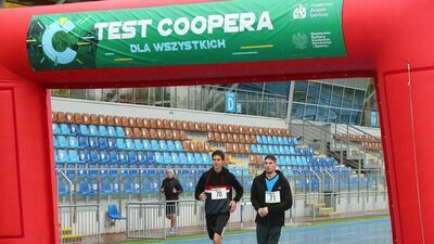 W Teście Coopera wzięło udział około 200 zawodników