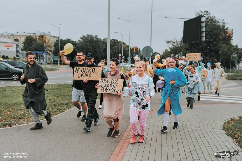 W Świdniku taki bieg odbył się w sobotę. Uczestnicy startowali z pl. Konstytucji 3 Maja (na zdjęciach). Podobne wydarzenie zorganizowano też w Chełmie