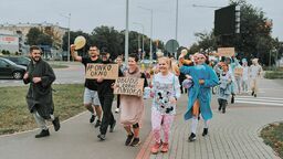 W Świdniku taki bieg odbył się w sobotę. Uczestnicy startowali z pl. Konstytucji 3 Maja (na zdjęciach). Podobne wydarzenie zorganizowano też w Chełmie