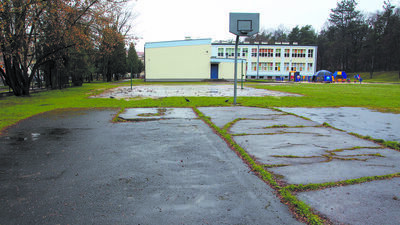 Puławy liczą na wsparcie miejskich inwestycji. Do pierwszego naboru wniosków w ramach Polskiego Ładu urzędnicy złożyli m.in. projekt budowy nowych boisk i sali gimnastycznej przy SP nr 3