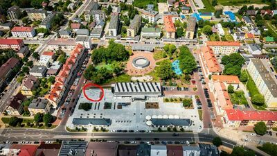 Widok na odnowiony plac Wolności. W zaznaczonym punkcie zostanie wmurowana Kapsuła Czasu