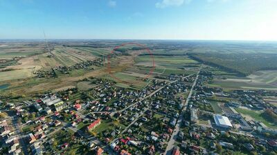 W zaznaczonym miejscu ma powstać zalew