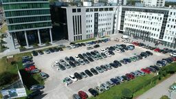 Na zabudowę tego terenu pozwala obowiązujący od 19 lat plan zagospodarowania. 