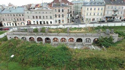 Spółka, która czeka na ruch miasta, zapewnia, że nie rezygnuje z planów budowy