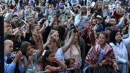 Szał pod sceną na pożegnanie lata w Puławach. Cleo przyciągnęła rzeszę fanów [zdjęcia, wideo]