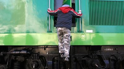 Kraśnik. Wszedł na lokomotywę i kazał maszyniście wieźć się do domu