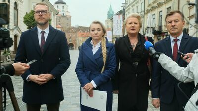 Pomoc dla przedsiębiorców z terenu stanu wyjątkowego. "A w czym gorsza jest fryzjerka"?