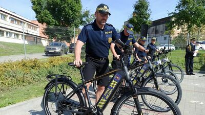 Strażnik w Lublinie wjedzie, gdzie auto nie da rady