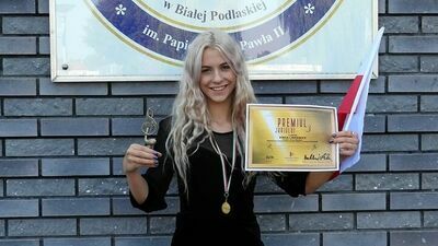 Kingę wsparła uczelnia 