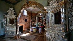 Z powodu wprowadzenia stanu wyjątkowego piękne wnętrze kościoła w Centrum Zabytkowo-Religijnego w Hannie mogą oglądać tylko osoby zamieszkałe lub pracujące w strefie