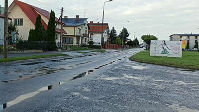 Fragment alei Jana Pawła II, który zdaniem radnych Koalicji Obywatelskiej wymaga remontu