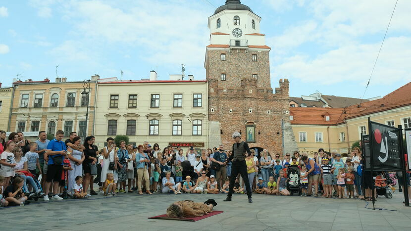 W tym sezonie turystycznym znacznie zmienił się wiek osób odwiedzających Lublin. Wcześniej dominowali turyści w wieku od 36 do 55 lat, teraz najwięcej było ludzi młodych.
