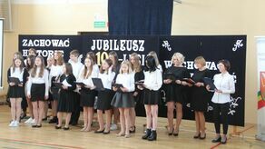 Biała Podlaska: "Czwórka" uczy już 100 lat. Jubileusz szkoły