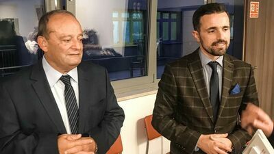 Poseł Riad Haidar (z lewej) i prezydent Michał Litwiniuk