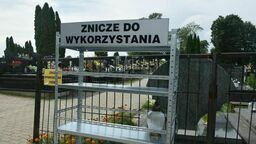 Apel przed odwiedzinami grobów: "Modlitwa i pamięć znaczą dużo więcej niż dziesiątki zapalonych zniczy"