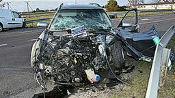 Radzyń Podlaski. Dwie osoby ranne, roztrzaskane audi i fiat