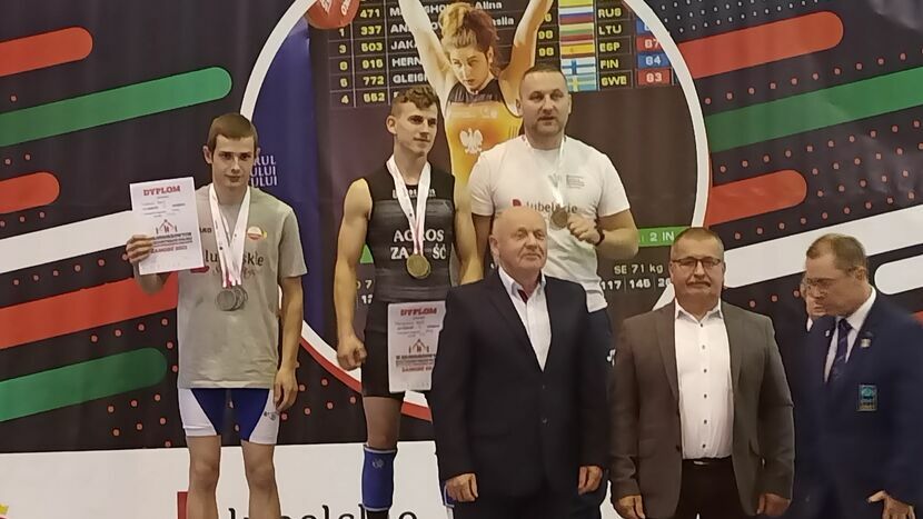 Podczas mistrzostw Polski do 23 lat rozegranych w Zamościu kluby z regionu wywalczyły 17 medali