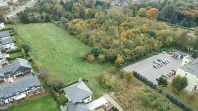 Spółka Med-Europe Trading chce zabudować hektarową działkę pomiędzy Stacją Chemiczno-Rolniczą a rzędem domów jednorodzinnych 