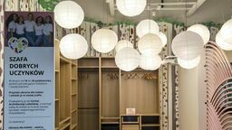 W centrum handlowym w Lublinie stanęła specjalna szafa