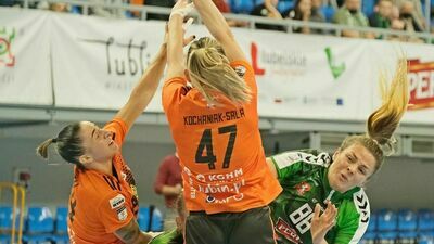 Romana Roszak jeszcze w poprzednim sezonie reprezentowała barwy Piotrcovii Piotrków Trybunalski. Dzisiaj zdobywa już bramki dla MKS FunFloor Perła Lublin