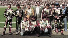 1991.09.15 Motor Lublin. Stoją (od lewej): Antonin Kasper, Dariusz Śledź, Jerzy Głogowski, tłumacz Zbigniew Osiński, Tomasz Pawelec, kierownik drużyny Tadeusz Supryn, Hans Nielsen, trener Witold Zwierzchowski. Klęczą (od lewej): Robert Birski, Jerzy Mordel, Marek Kępa.