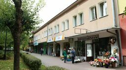 W budynku przy ul. Sikorskiego znajduje się osiem lokali socjalnych