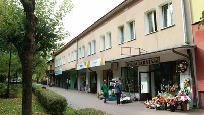 W budynku przy ul. Sikorskiego znajduje się osiem lokali socjalnych