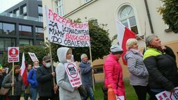 Transparenty, syreny i piosenka. Wielki protest mieszkańców gminy Chełm w Lublinie
