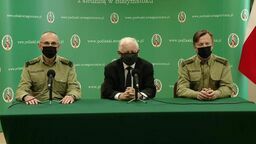 Kaczyński: Władze Białorusi przywożą migrantów ekonomicznych