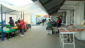 Na miejskim targowisku w Świdniku stanie zadaszona wiata na której zostaną zamontowane panele fotowoltaiczne