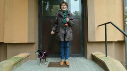 Grażyna Maciążek z psem Rufikiem