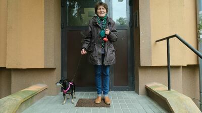 Grażyna Maciążek z psem Rufikiem