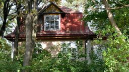 Przed wojną dom należał do podpułkownika Stanisława Magnuszewskiego, żołnierza 2. Pułku Saperów Kaniowskich