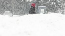  Prowadzone od wielu lat obserwacje wskazują, że mamy do czynienia z postępującym ociepleniem klimatu. Wygląda na to, że długie, mroźne zimy z towarzyszącymi im obfitymi opadami śniegu mogą przejść do historii, a ich miejsce zastępować będą łagodne okresy ochłodzenia z deszczem lub deszczem ze śniegiem - podsumowuje specjalista IMGW.