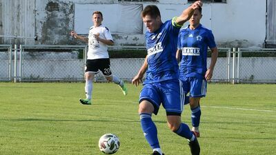 Bartosz Nizioł i jego koledzy po efektownej końcówce ograli u siebie Andorię Mircze

