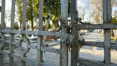 Czy będzie można odwiedzić groby bliskich 1 listopada? Minister komentuje