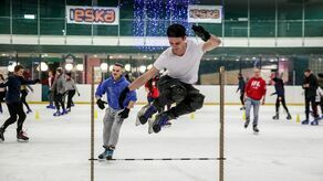 Lodowisko Icemania zostanie otwarte w sobotę w południe. W pierwszy wieczór (16 października o godz. 19) przewidziano tu dwugodzinne laser party (wstęp 26 zł)