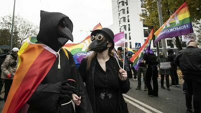 Marsz Równości w Lublinie. Zapis relacji na żywo [DUŻO ZDJĘĆ]