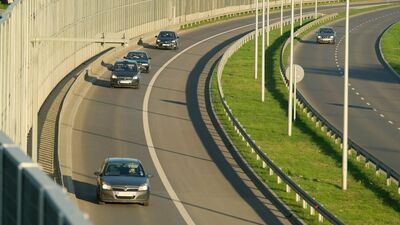 Projekt został zrealizowany tylko w zakresie dopuszczenia dodatkowego pasa do ruchu na łącznicy stanowiącej połączenie al. Solidarności z al. Warszawską i rondem 100-lecia KUL
