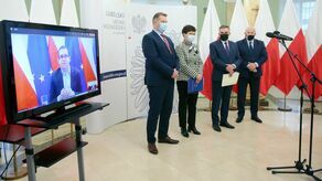 M.in. minister edukacji, kurator oświaty, wojewoda i marszałek podkreślali, jak ważna dla rządu jest młodzież.