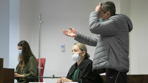 – Nie chciałem jej zabić. Tylko stuknąłem młotkiem w czoło – wyjaśniał w sądzie Sławomir K.