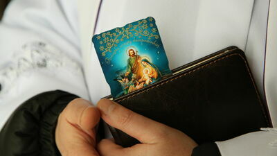 Jest decyzja ws. wizyty po kolędzie. Jedna z parafii będzie wysyłać tylko zaszczepionych księży