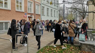 Alarmy bombowe w kilkunastu miejscach w Lublinie. Policja sprawdza wszystkie zgłoszenia