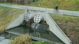 Sąd potwierdził, że miastu naliczano zbyt duże opłaty za deszczówkę odprowadzaną kanałami do rzek