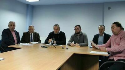 Członkowie Białej Samorządowej na początku swojej działalności. W tym miesięcy mija 5 lat od założenia stowarzyszenia