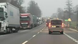 Granica. Napięcie rośnie, sznur ciężarówek na 45 kilometrów