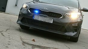 Lepiej zwolnij, jak zobaczysz w lusterku czarną „kijankę” 