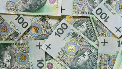 Straciła pieniądze, bo uwierzyła, że rozmawia z pracownikiem banku